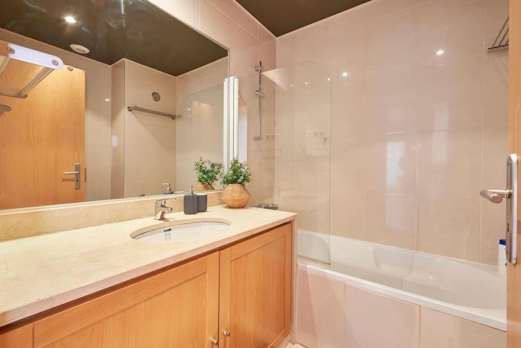 Modern Apartment In Parque Das Nacoes Lisboa Екстериор снимка
