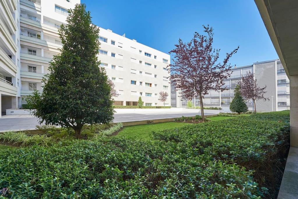 Modern Apartment In Parque Das Nacoes Lisboa Екстериор снимка