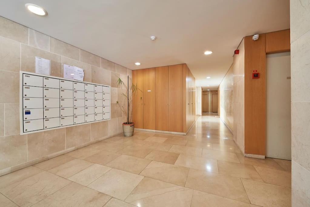 Modern Apartment In Parque Das Nacoes Lisboa Екстериор снимка