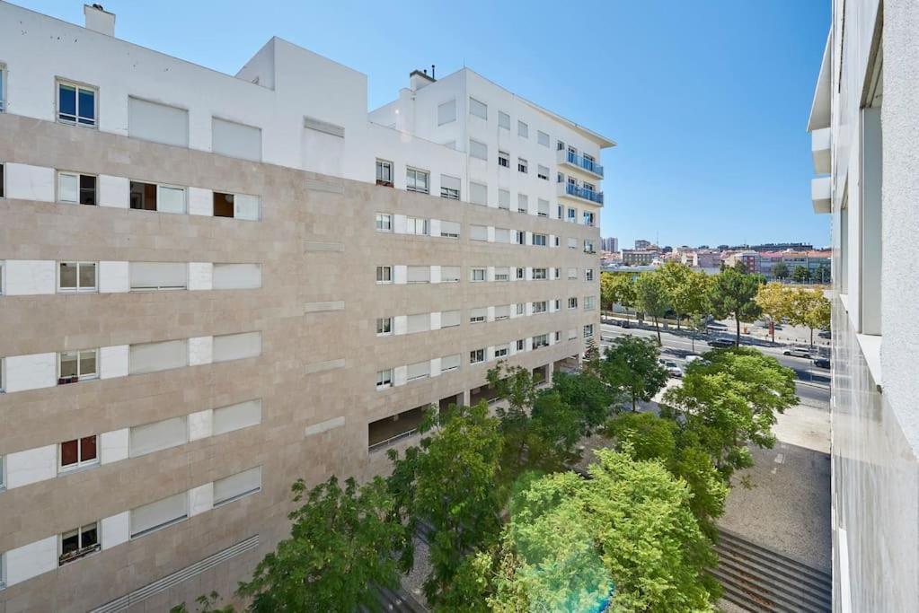 Modern Apartment In Parque Das Nacoes Lisboa Екстериор снимка